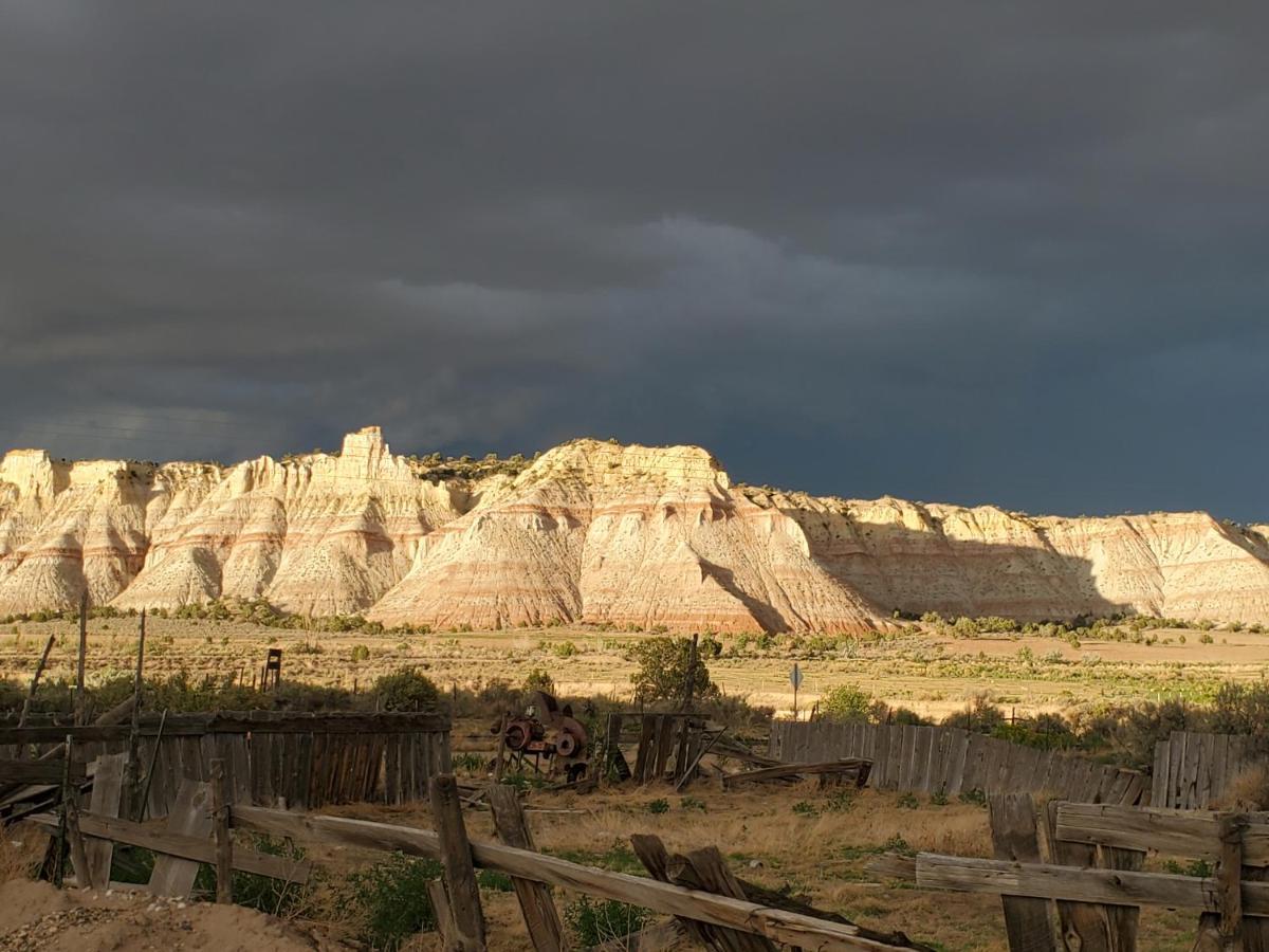 Log Cottages At Bryce Canyon #2 卡农维尔 外观 照片